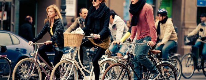 Casual_Cycling_Urban_Go_by_Bike