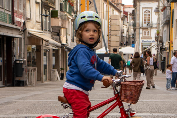 O Luís e a Bobbin Moonbug