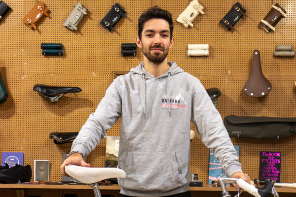 É quase Da Vinci e a Mona Lisa